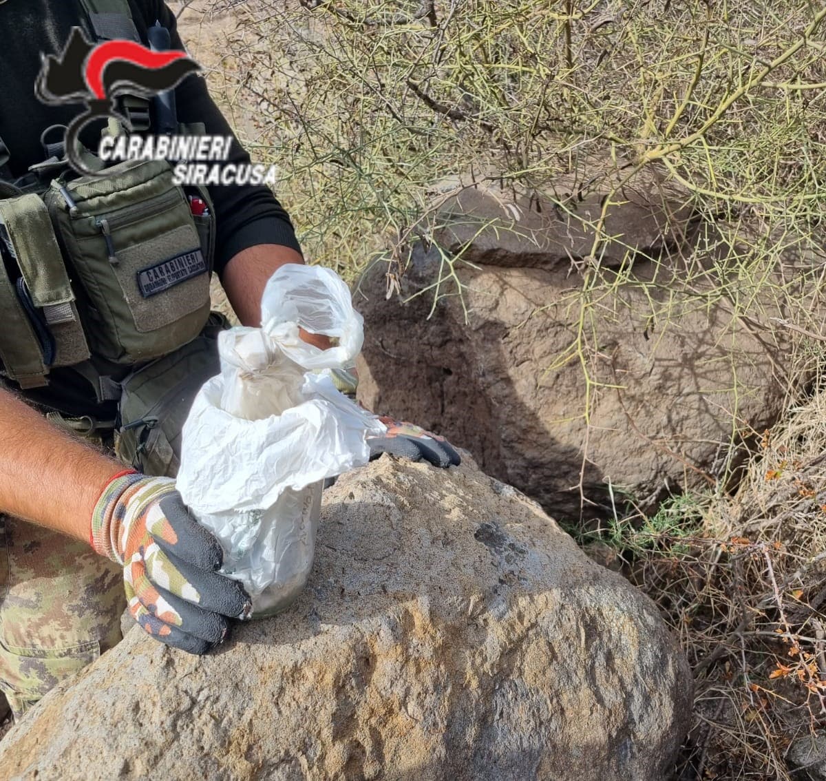 Nasconde munizioni nei muri a secco: denunciato un allevatore di Buccheri